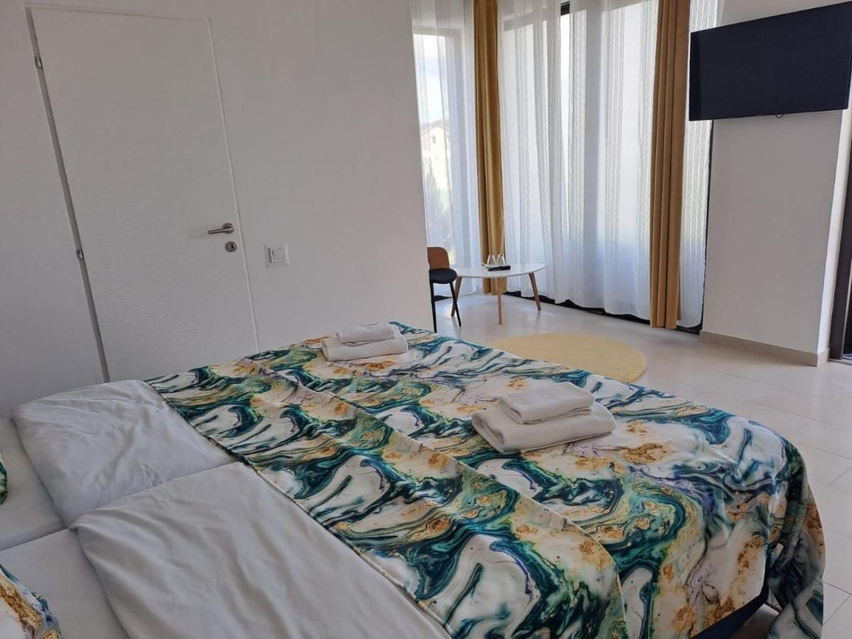 Appartement Accent Garden à Deva Extérieur photo